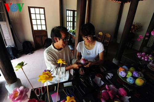 Thanh Tien paper flowers village in Hue - ảnh 4